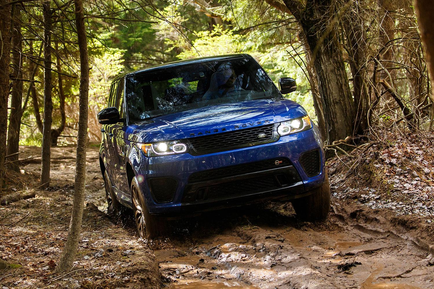 2016 Range Rover SVR forest front