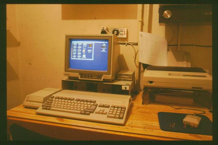An old Commodore 500 computer.