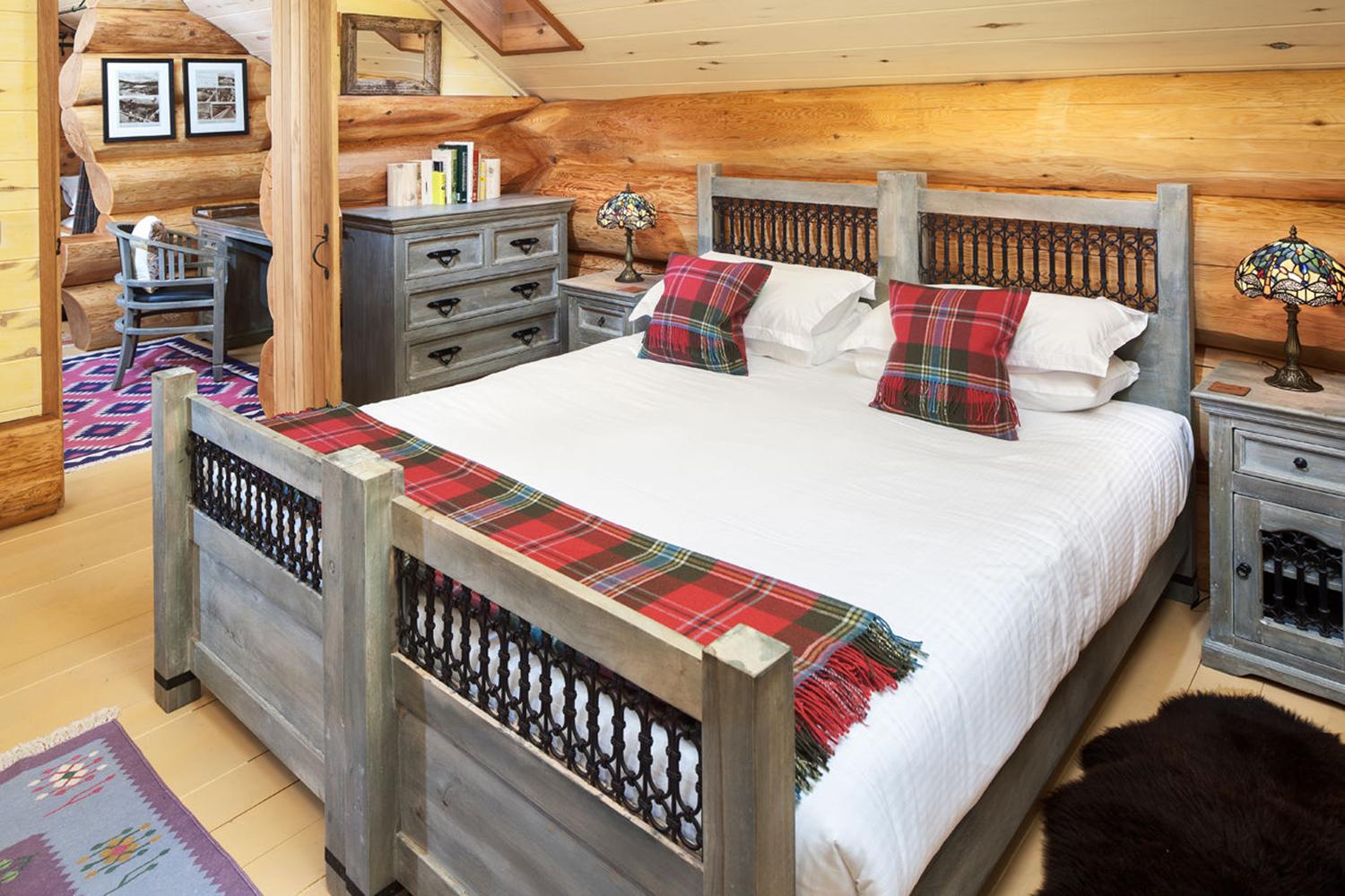 retreat from society and relax in these idyllic cabins around the world eagle brae resort 2