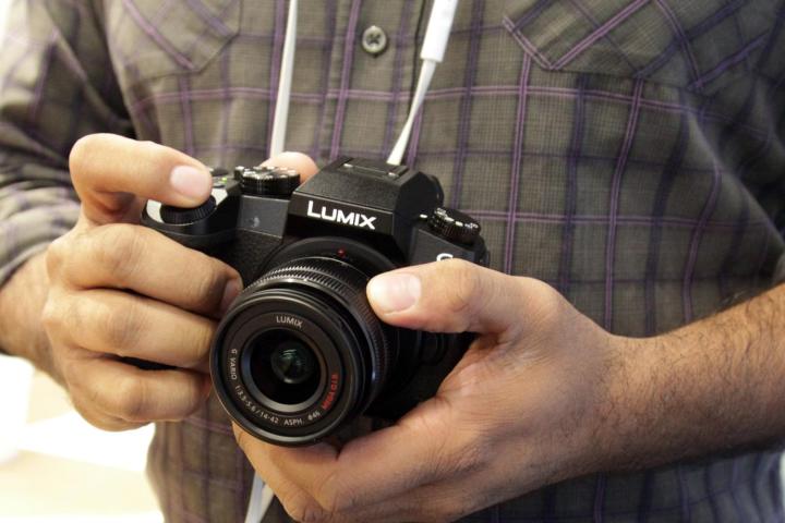 Panasonic Lumix DM-CG7