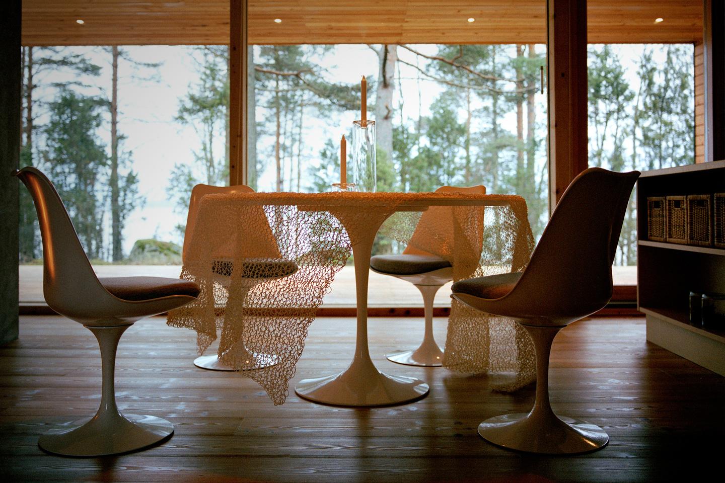 retreat from society and relax in these idyllic cabins around the world plusvilla l 4