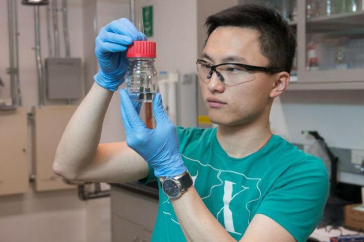 scientists develop device that splits water clean oxygen hydrogen 247 stanford
