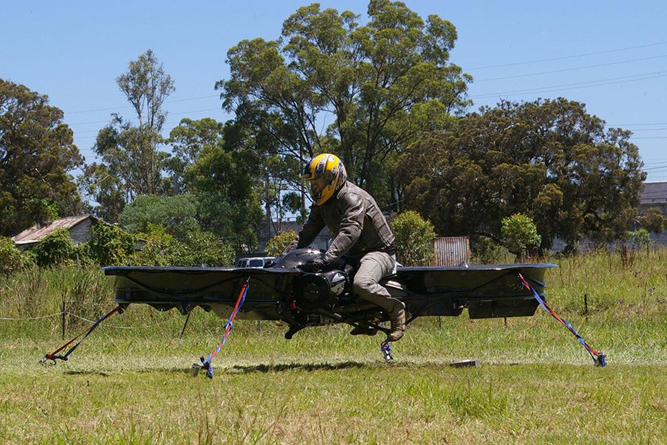 www digitaltrends comcool techu s department of defense soldiers flying hoverbikes hoverbike kickstarter chris malloy 5