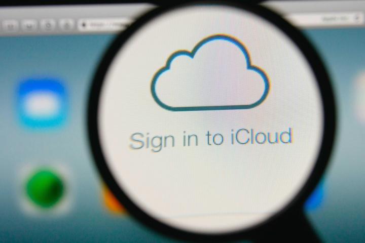 icloud celebrity hack chicago homes raided