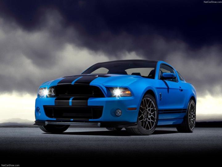 Ford-Mustang_Shelby_GT500 front angle