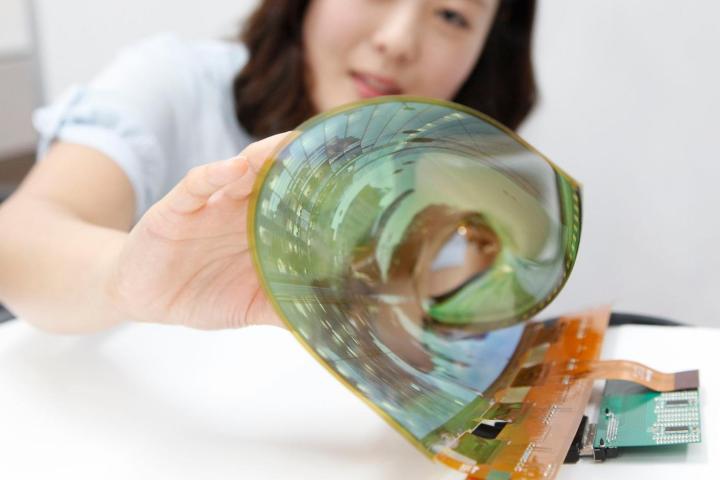 LG rollable OLED display flexible rollable