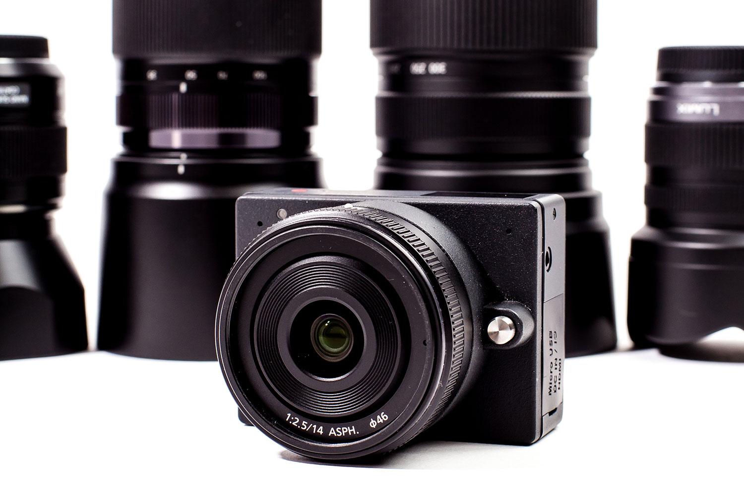z camera startup unveils worlds smallest 4k interchangeable lens cam zcam 1008 72dpi 20150706