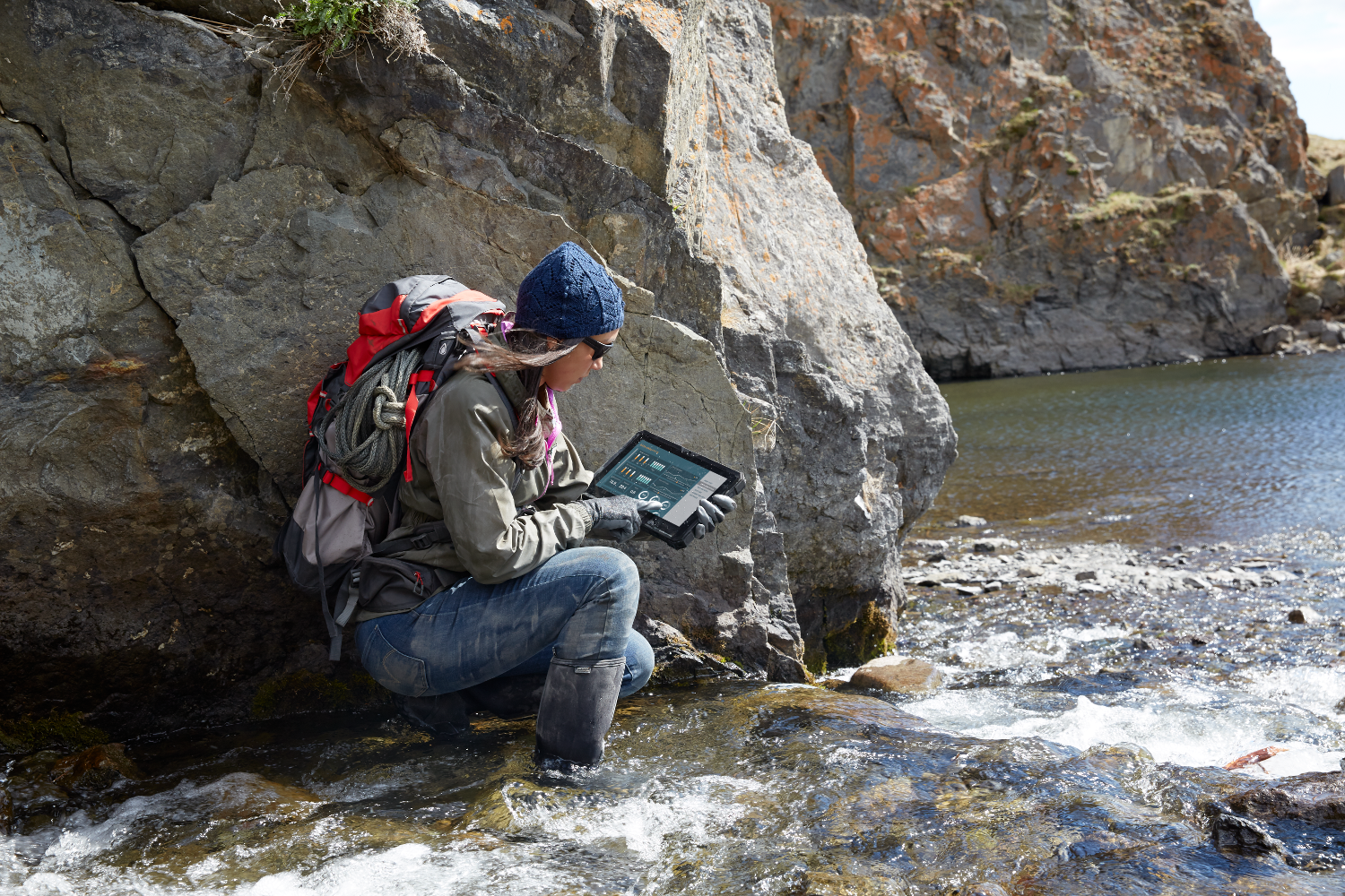 tough stuff dells new latitude 12 rugged tablet is the right tool for any job stream