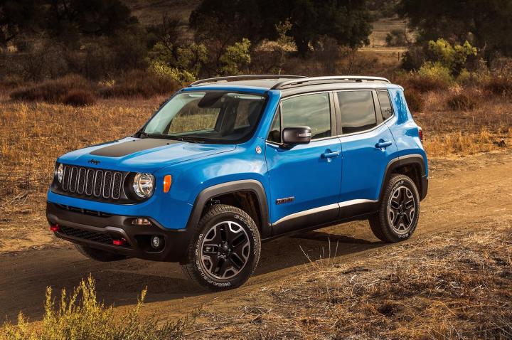 2016-Jeep-Renegade front angle