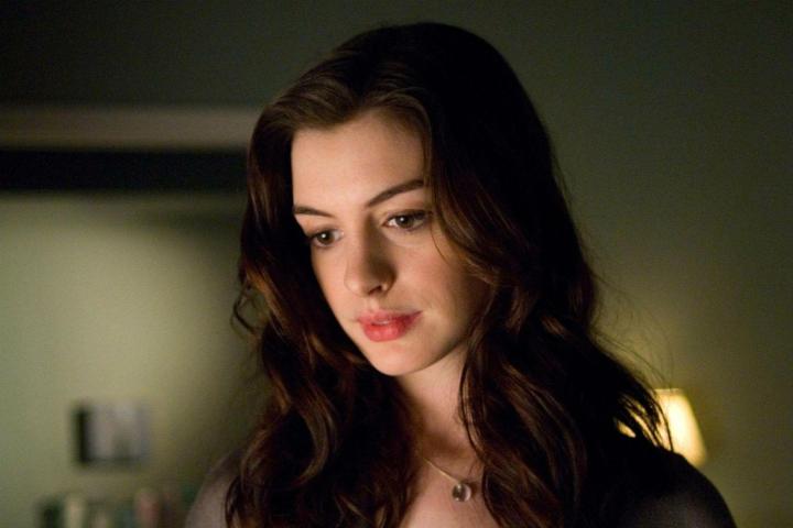 anne hathaway produce star scifi comedy the shower warner