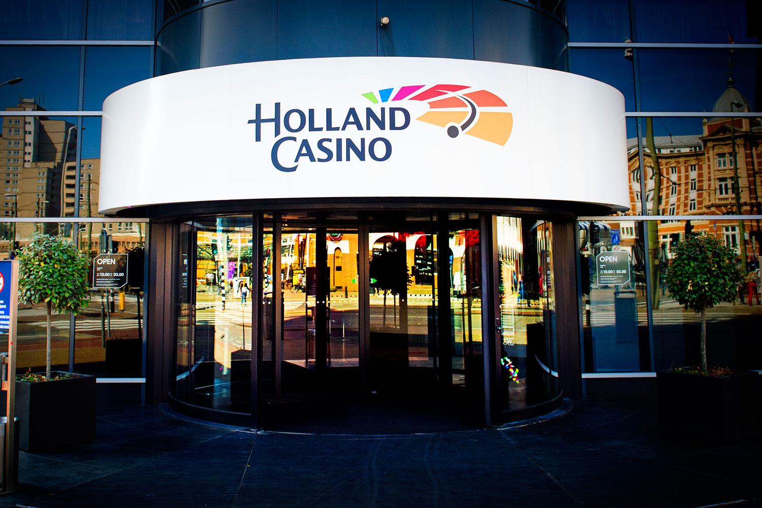 best airports for layovers holland casino schiphol airport