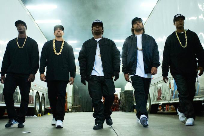 weekend box office straight outta compton 2