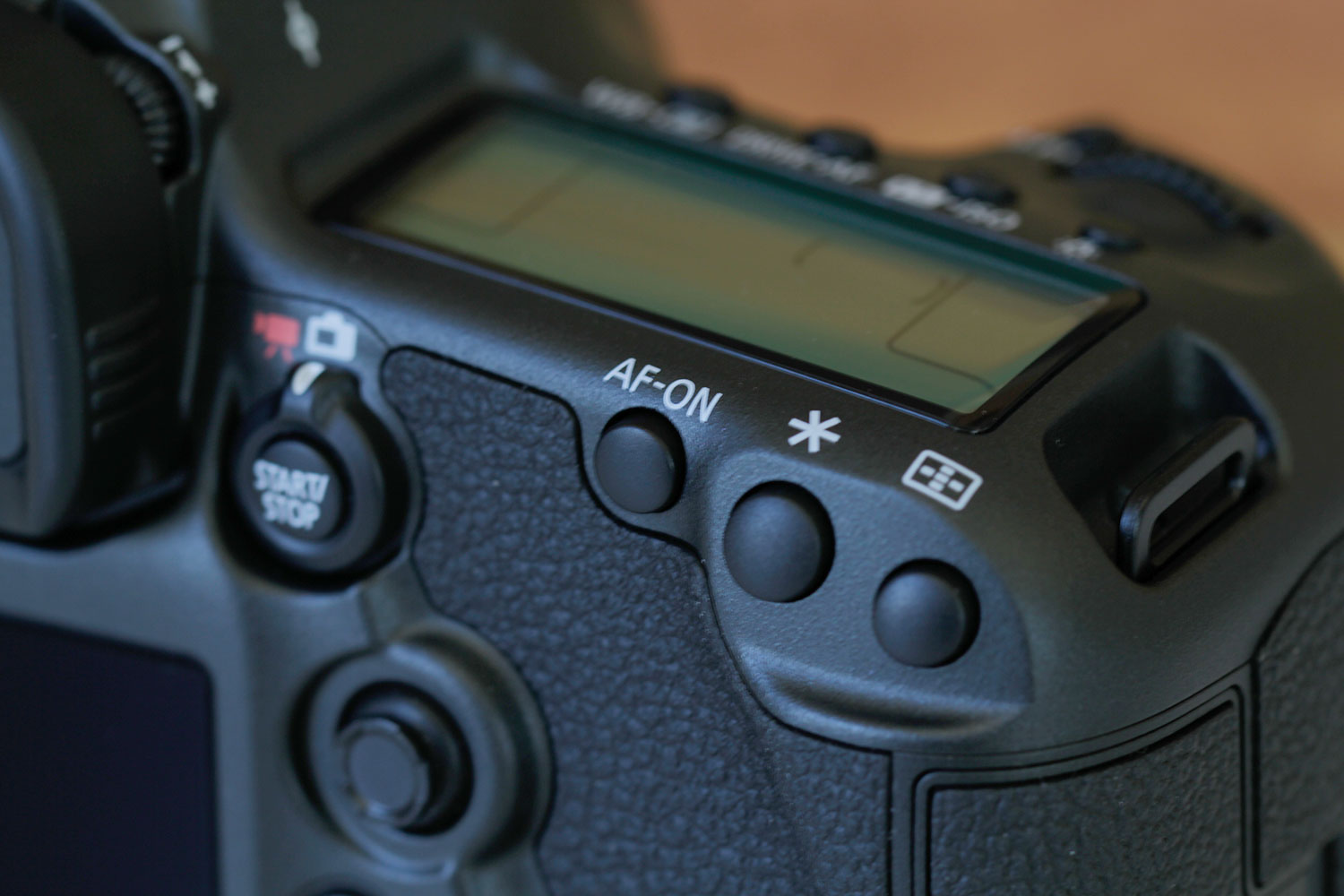 canon 5ds r vs sony a7r ii eos top buttons
