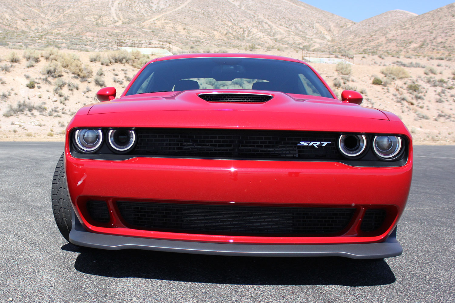 2015 dodge charger challenger srt hellcats track review and hellcat on front