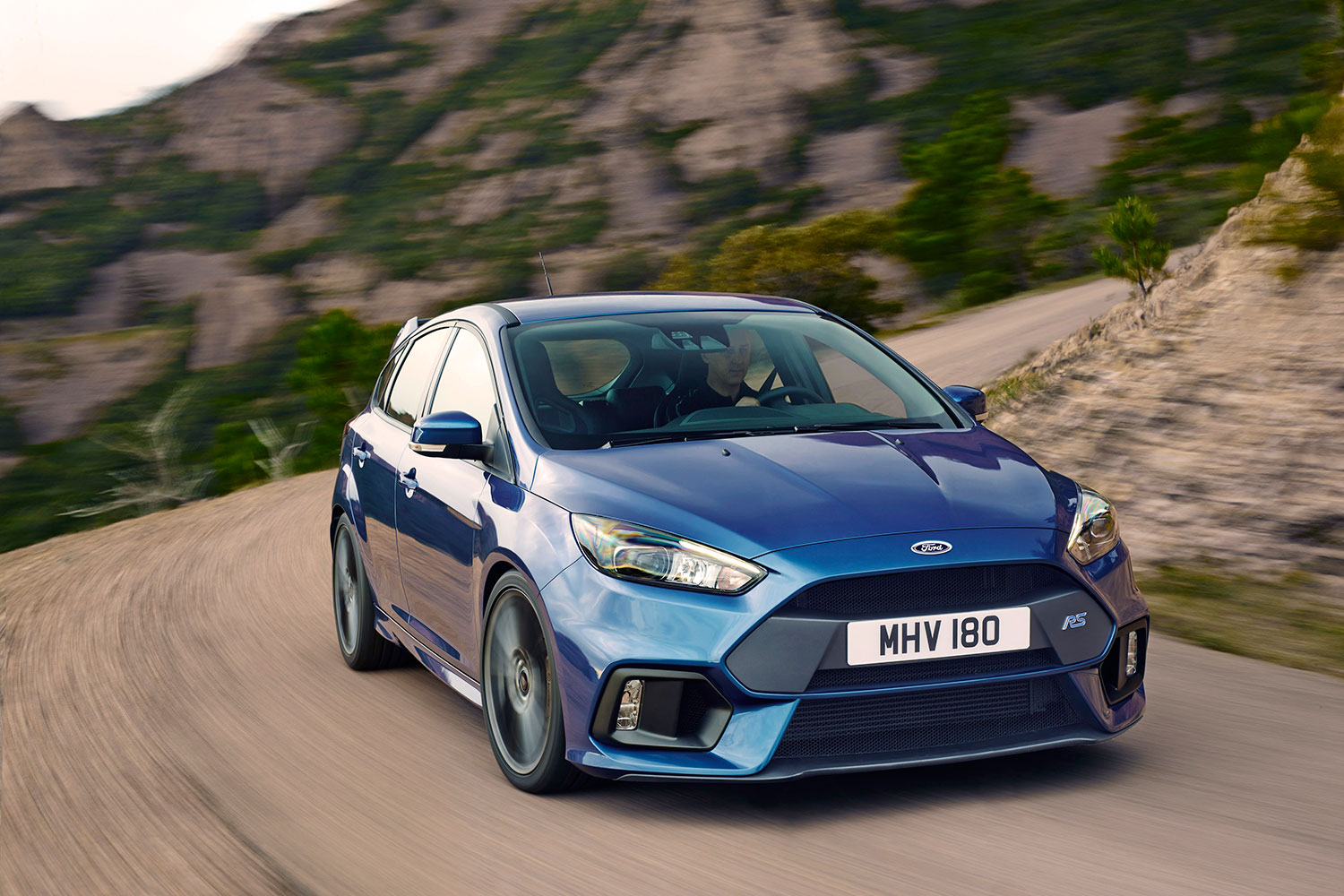 ford focus rs pricing performance specs news 02
