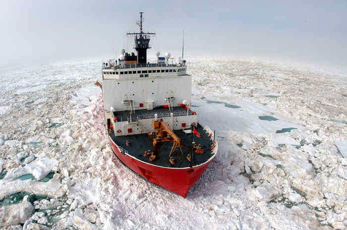 coast guard healy icebreaker reaches north pole in ice