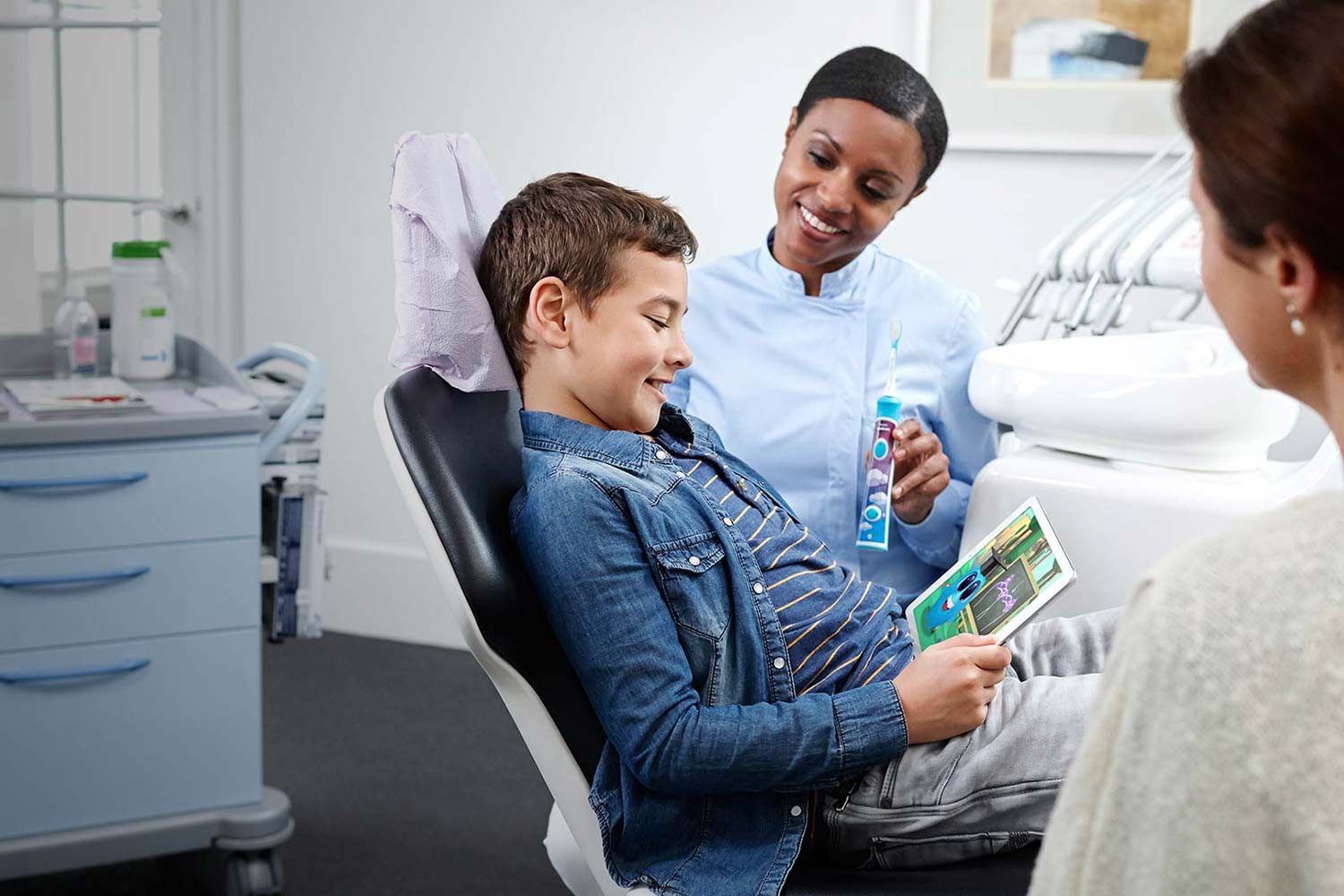 philips sonicare bluetooth toothbrush has a coaching app for kids connected usp4 02