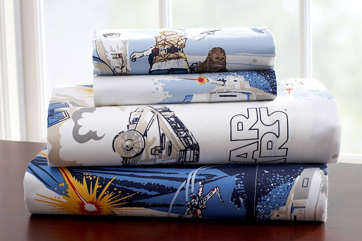pottery barn has a 4000 star wars bed for sale  the empire strikes back sheet set 17 119