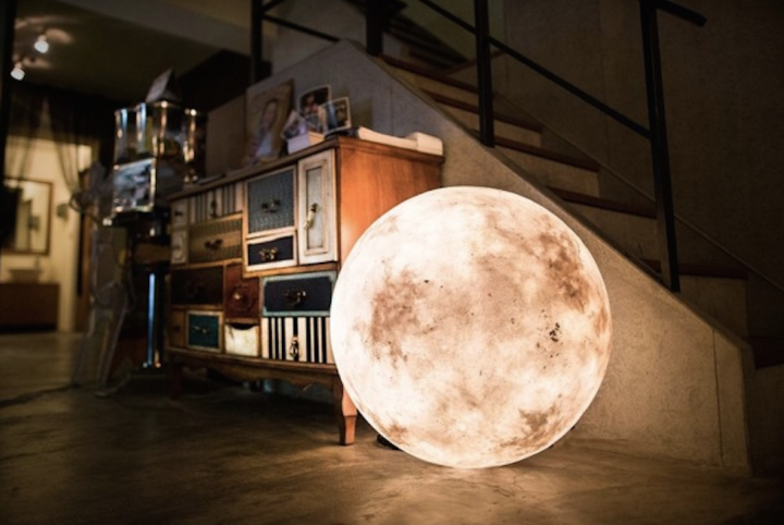 luna lamp realistic model moon screen shot 2015 09 28 at 4 01 53 pm