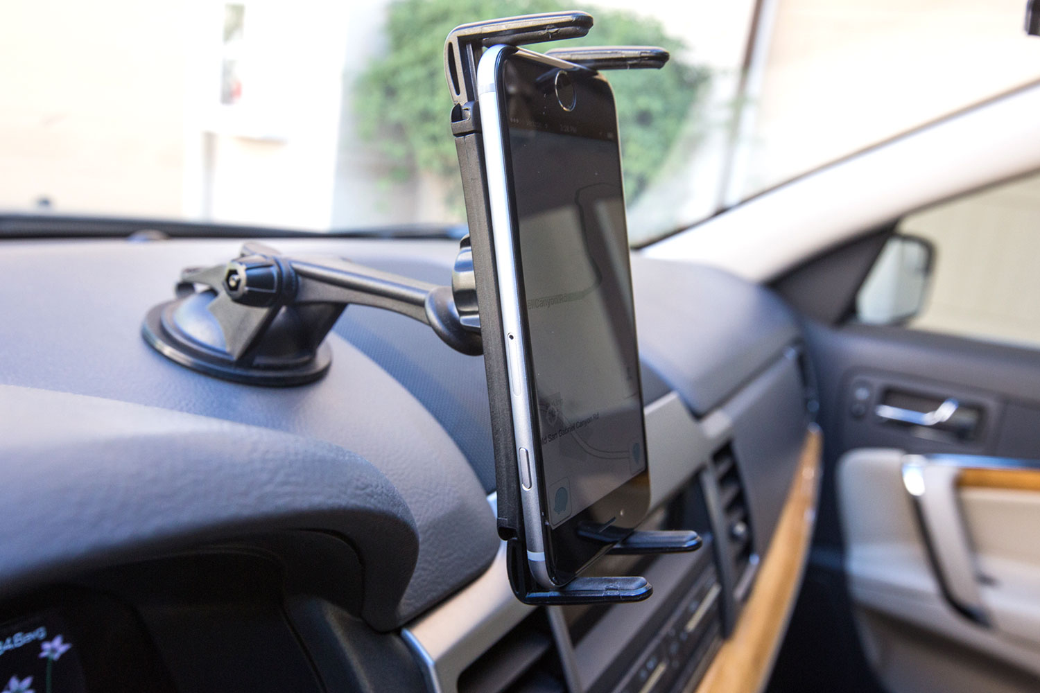 Arkon Automotive Phone and Tablet Mounts Hands On Review