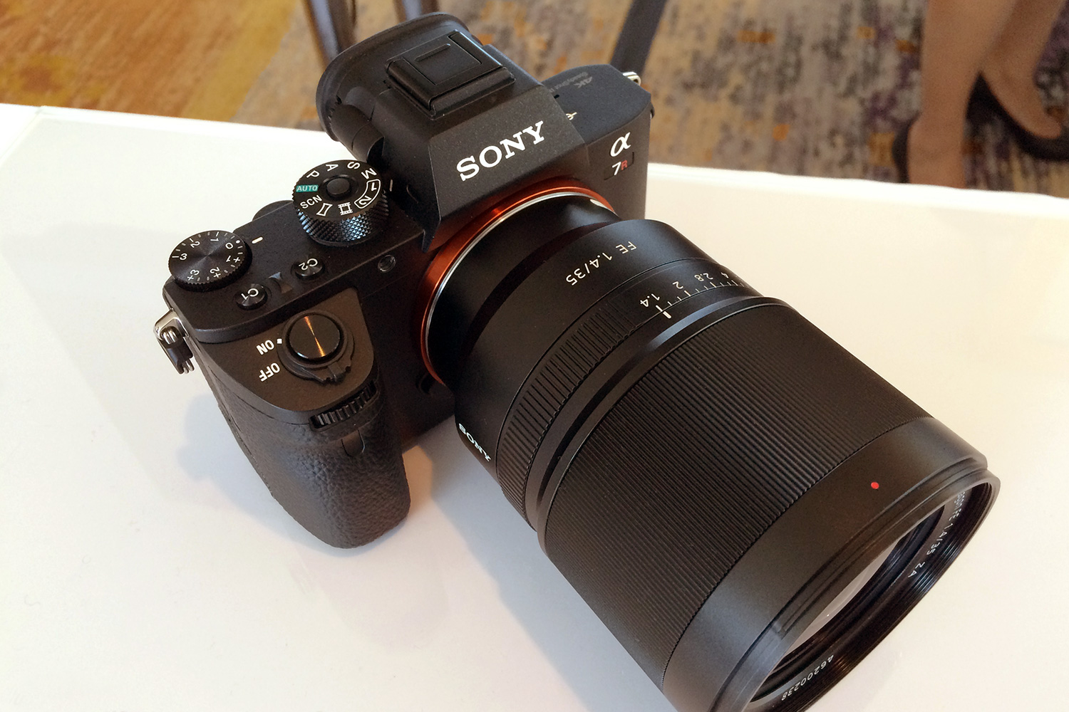 canon 5ds r vs sony a7r ii mark front other side