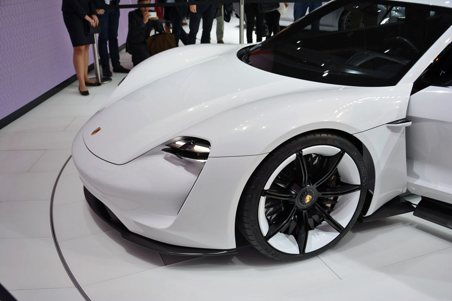 Porsche Mission E Concept | Pictures, Specs, News | Digital Trends