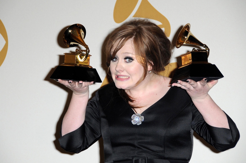 adele signs deal with sony music