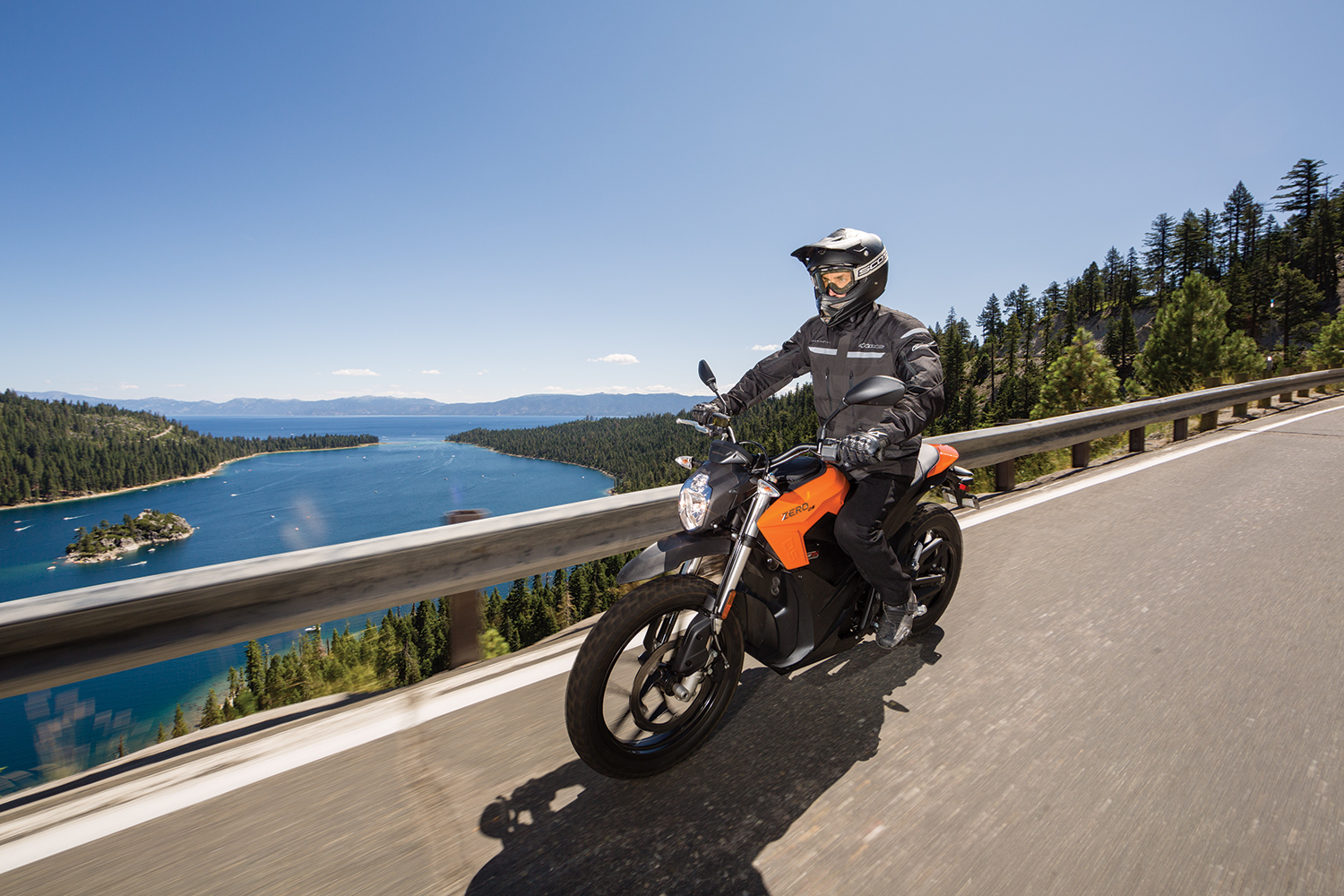 zero motorcycles introduces new models 2016 ds action 05 4800x3200 press