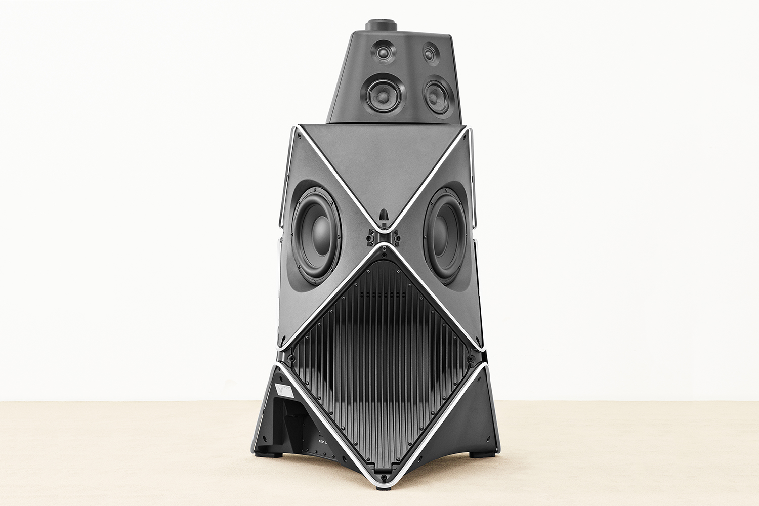 bang and olufsen beolab 90 speakers sweet spot 15cs me08
