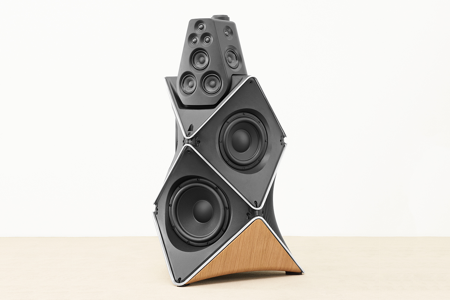 bang and olufsen beolab 90 speakers sweet spot 15cs me12