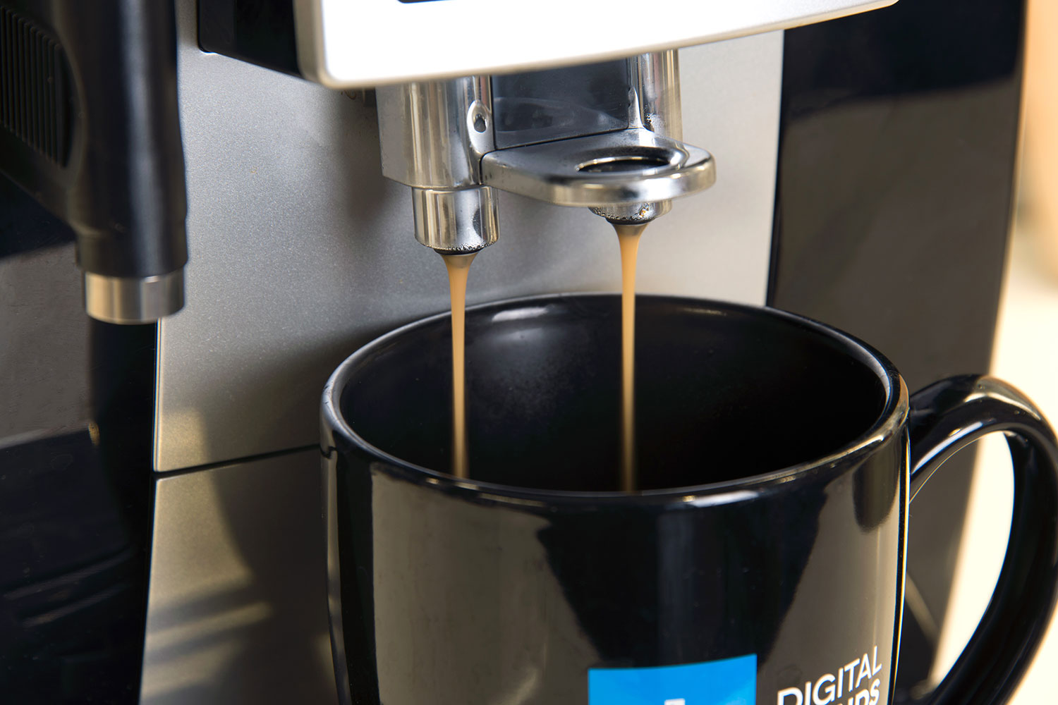 De'Longhi ECAM23260SB Magnifica S Smart Cappuccino Machine - Black
