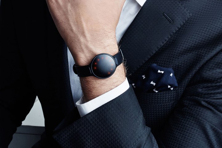 fossil buys misfit in 260m deal that takes it deeper into wearables shine 2 lifestyle