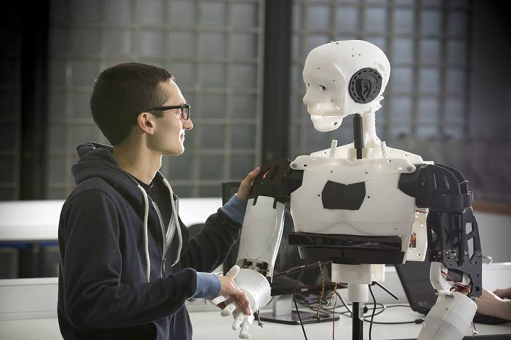 research shows humans like robots more if they have flaws robotflaws1