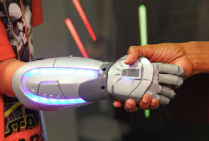 artificial skin could one day provide a sense of touch screen shot 2015 10 16 at 11 47 06 am