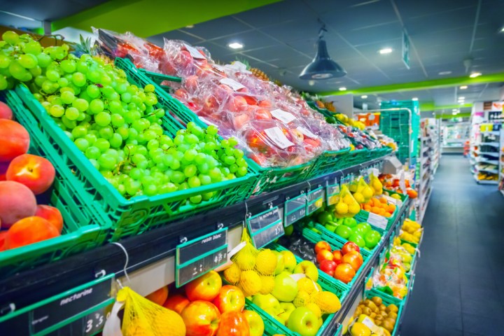allergies diet ipiit scans food barcodes fruit on shelf