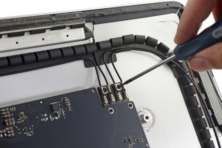 apples 21 5 inch imac with retina is the least repairable yet version 1444995450 imacwithretinaheader