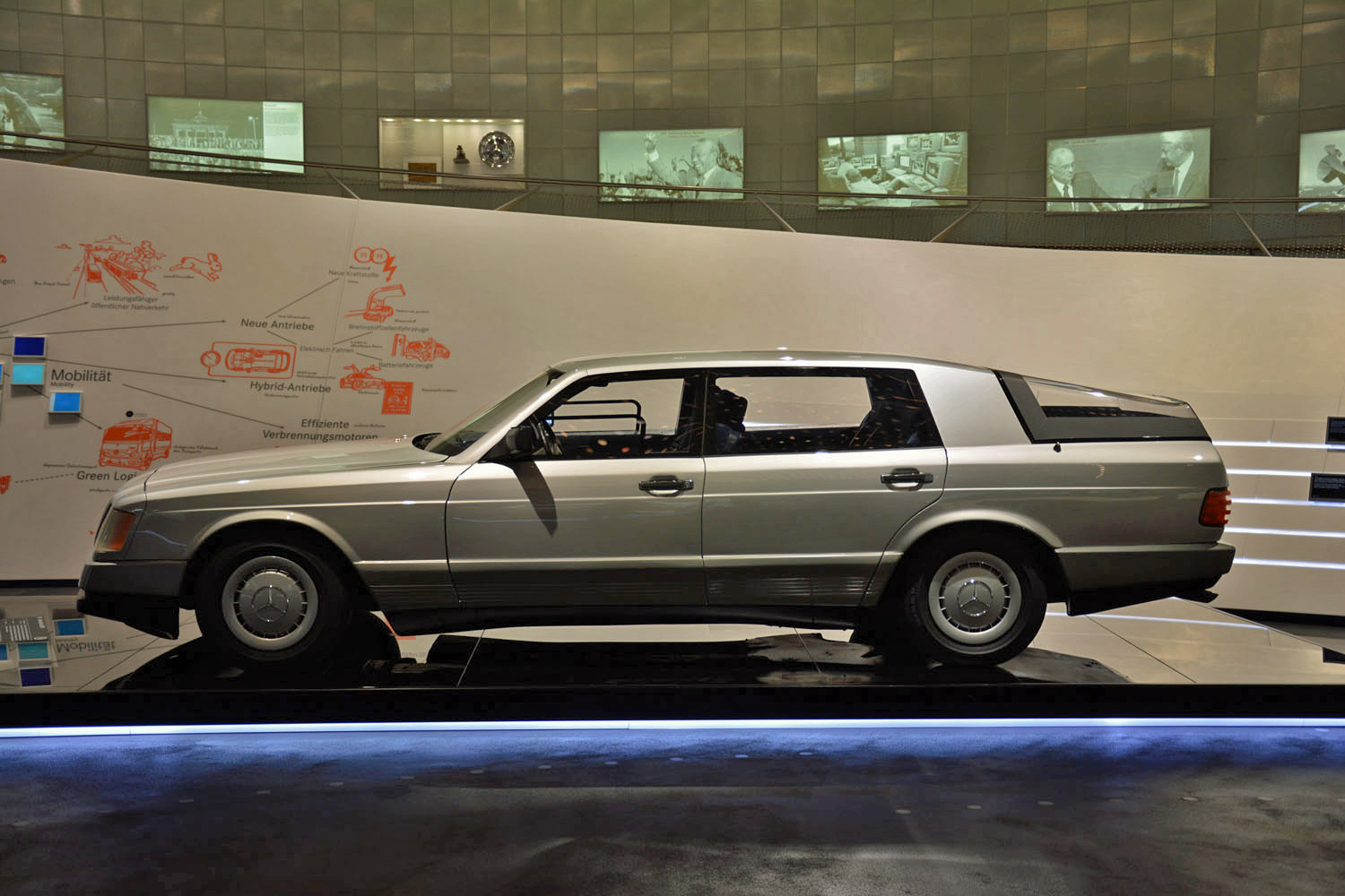 mercedes benz museum stuttgart pictures history ronan glon auto 2000 concept 2