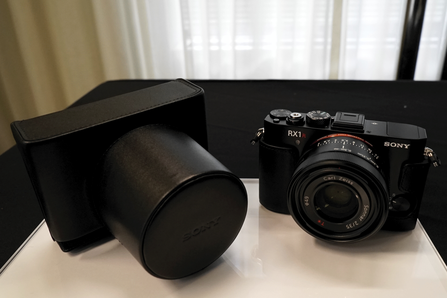Sony's RX1R II Compact Camera is a Photographer's Dream Digital Trends