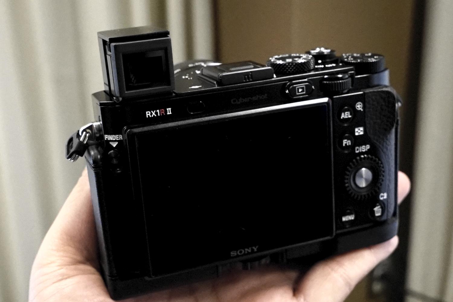 sony cyber shot rx1r 2 rx1r2 preview