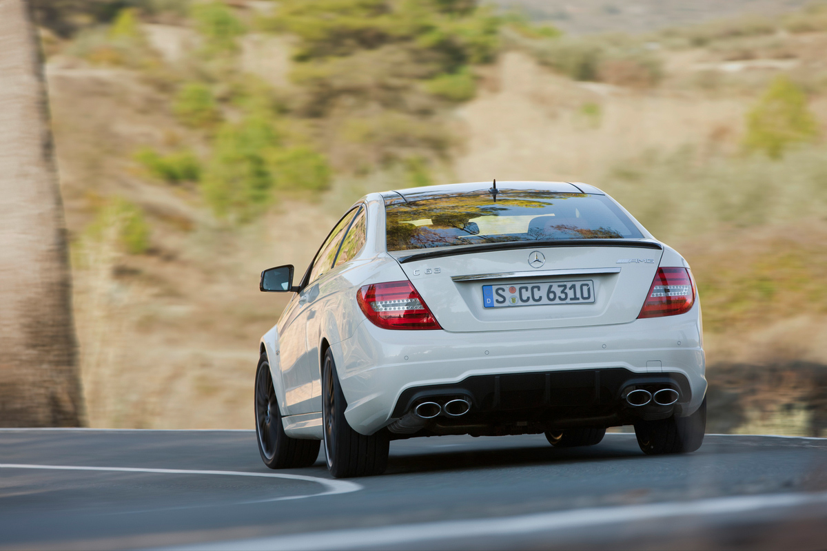 11 cars that will go extinct in 2016 2012 mercedes benz c63 amg coupe 8