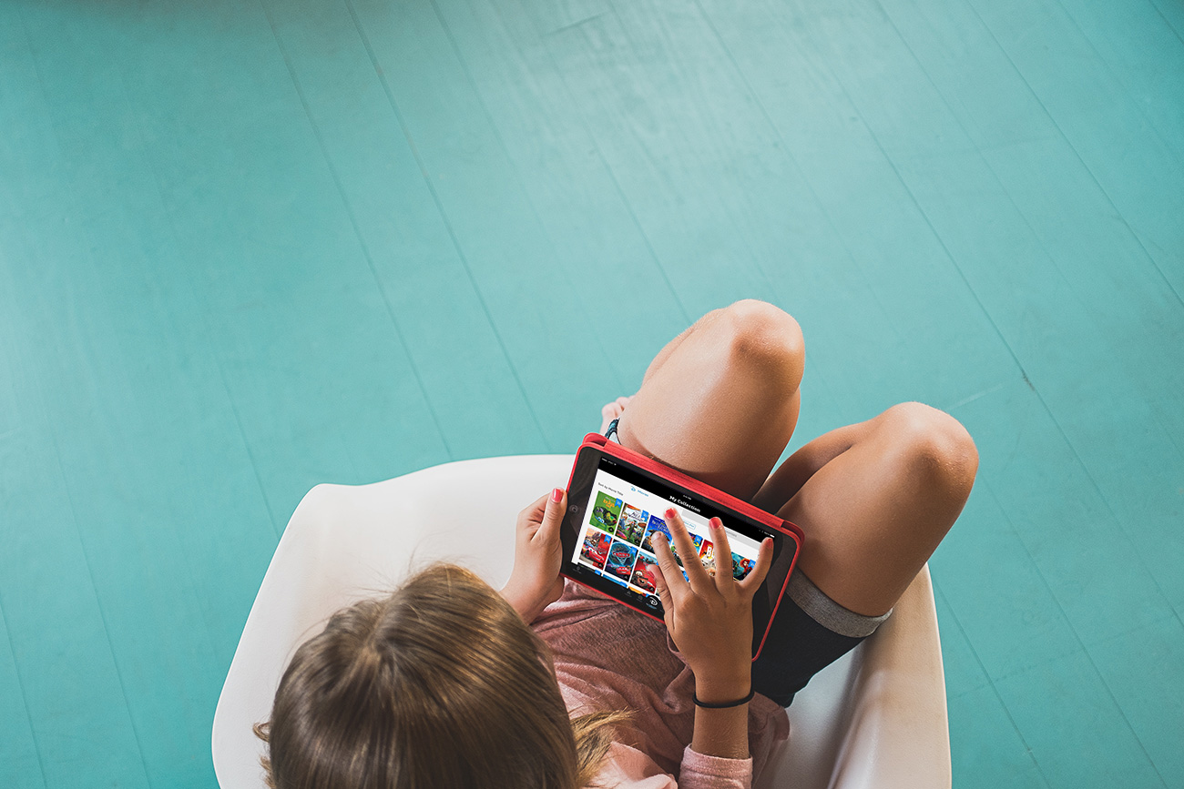 circle with disney girl in chair tablet