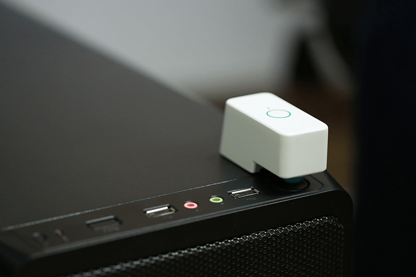microbot push automates smart home devices gadgets on desktop
