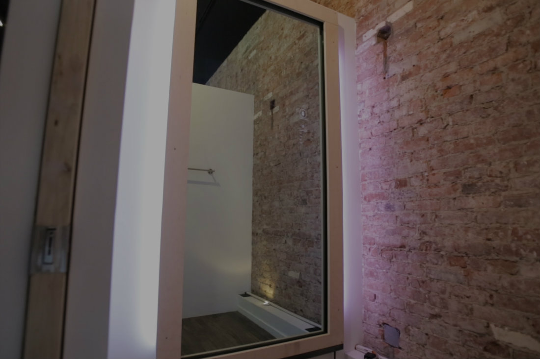 Oak Labs, fitting room, smart mirror