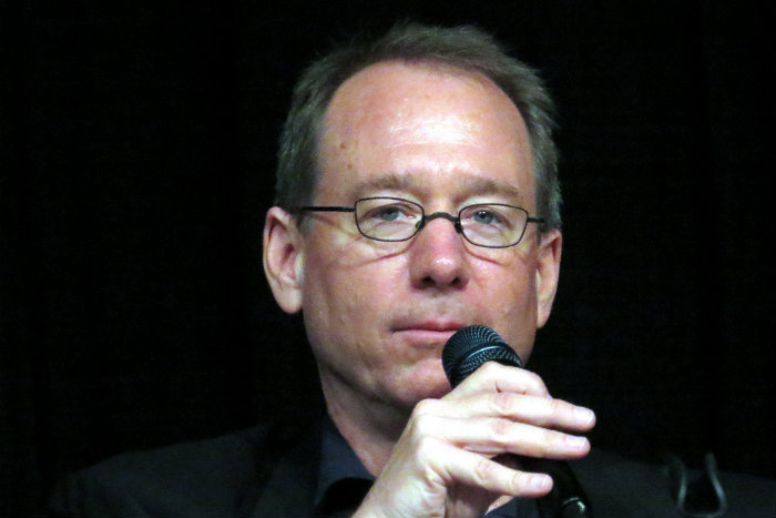 joel hodgson is crowdfunding mystery science theater reboot