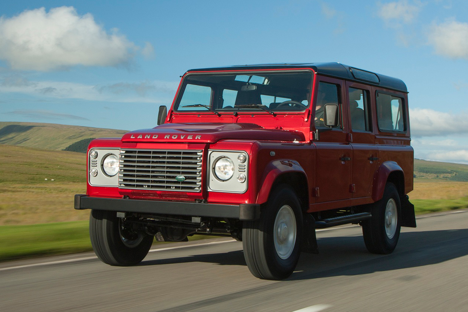 11 cars that will go extinct in 2016 land rover defender 18