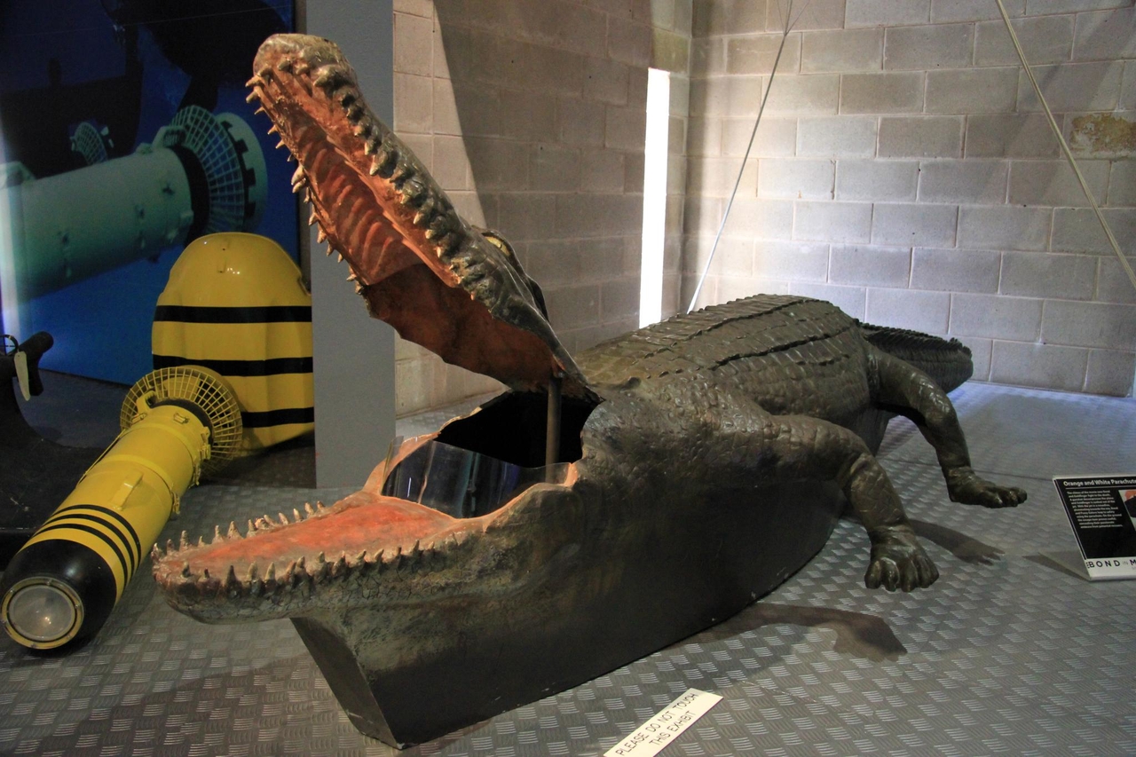 all time wackiest james bond cars rsz crocodile submarine octopussy national motor museum beaulieu