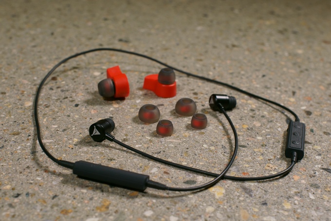 decibullz wireless custom molded earpieces
