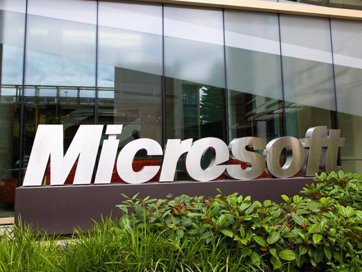 microsoft latest firm to notify users of state sponsored hacks