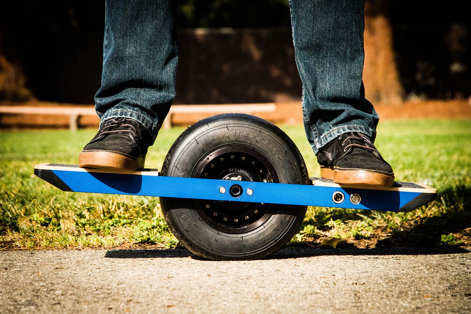 onewheel electric skateboard lifestyle image 25