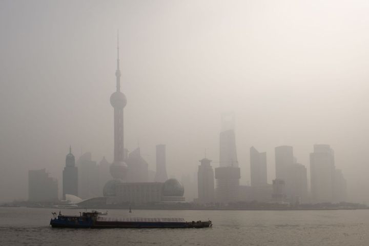 China, Shanghai, pollution